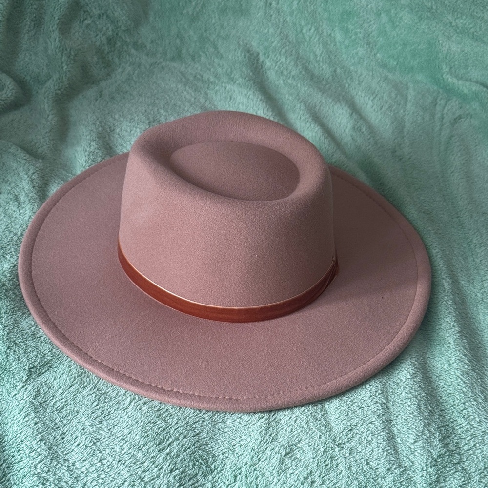 Fashion Nova Chic Brown Hat